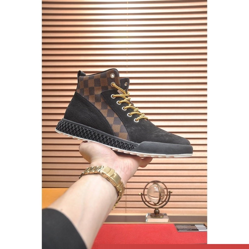 l**is V*t*n sneakers